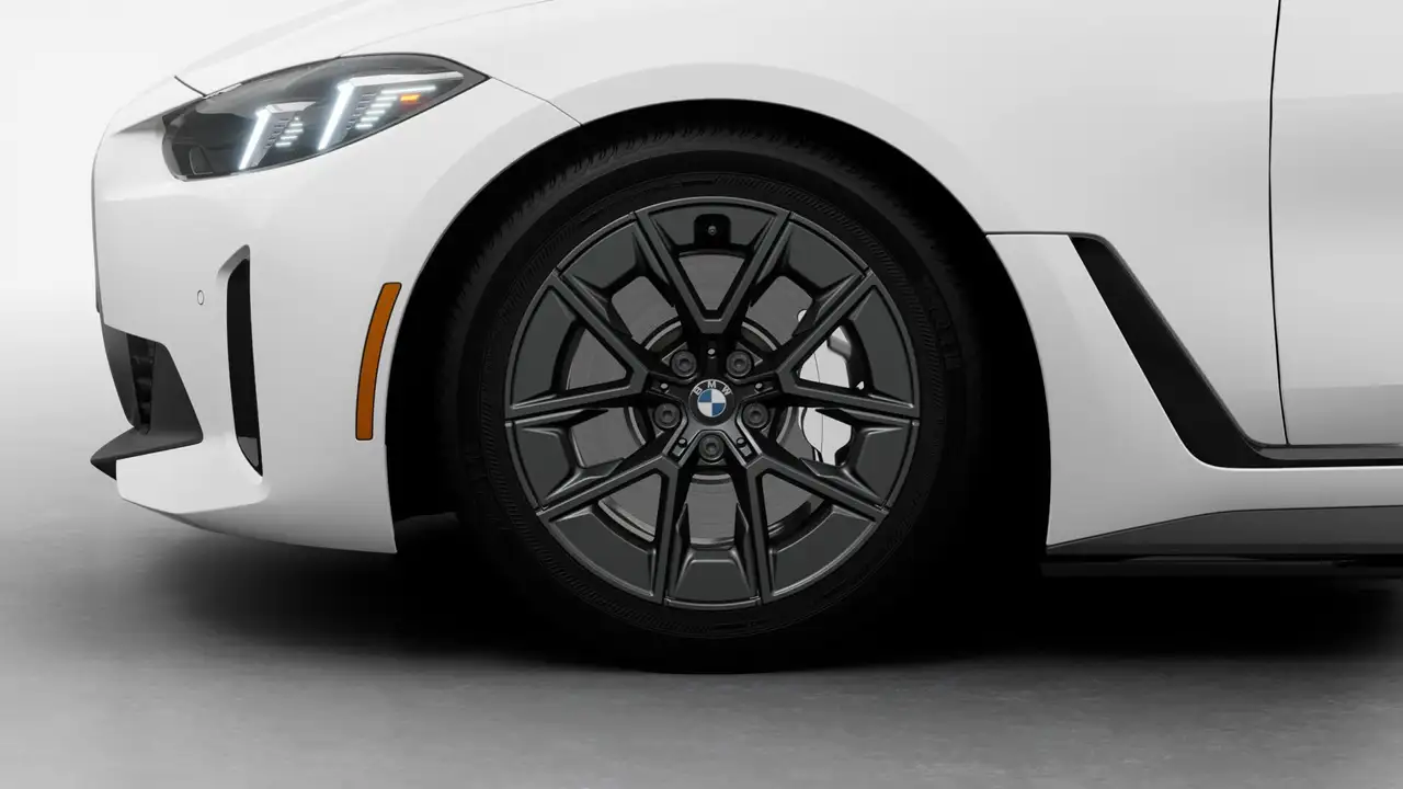 BMW i4 снимка BMW i4