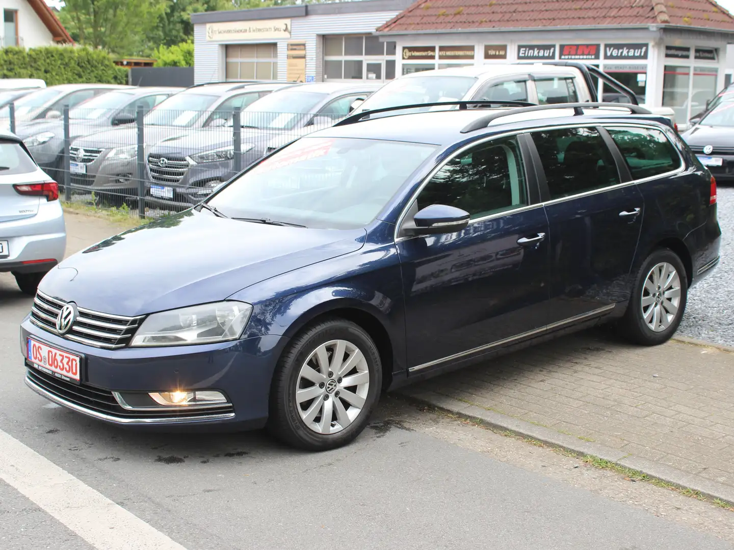 Volkswagen Passat Variant BlueMotion*2-Hand*Automatik*Finanzierung* Blau - 1