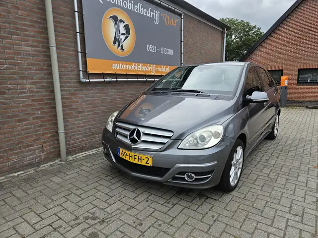 Mercedes-Benz B 170
