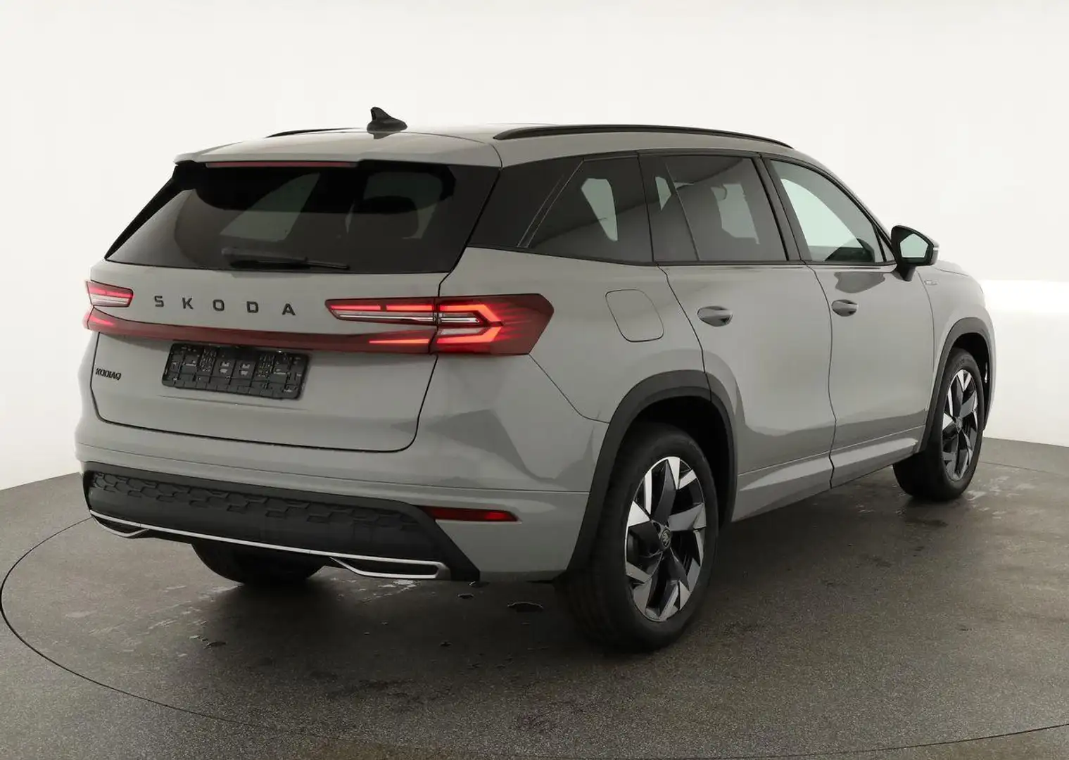 Skoda Kodiaq 1.5 TSI mHEV 110kW Sportline DSG Sportline, Pan... Grau - 2