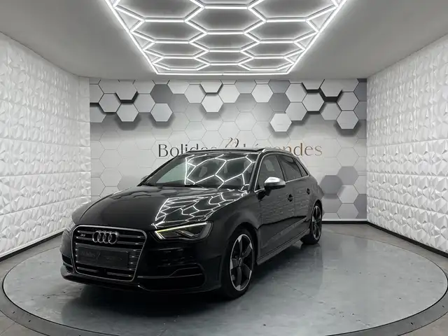 Audi S3 8V1 Quattro 2.0 TFSI - 300 - S-tronic - Bang\u0026Olufsen / Sièges F1 / Toit Ouvrant