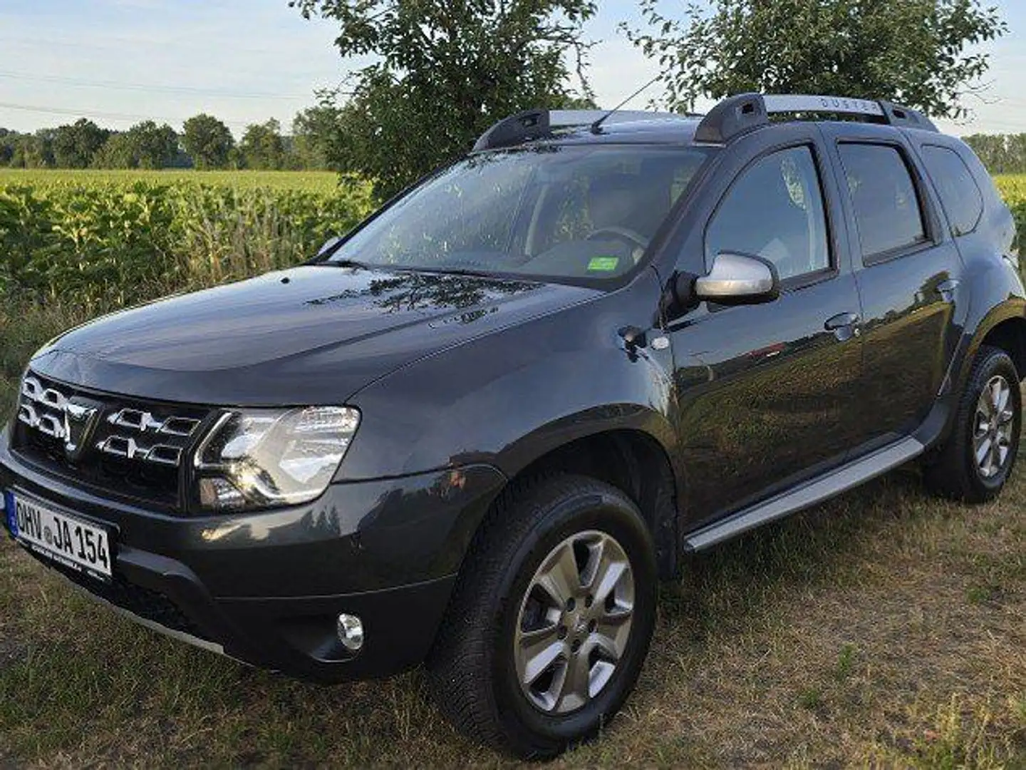 Dacia Duster Duster SCe 115 4x2 Laureate Grau - 1