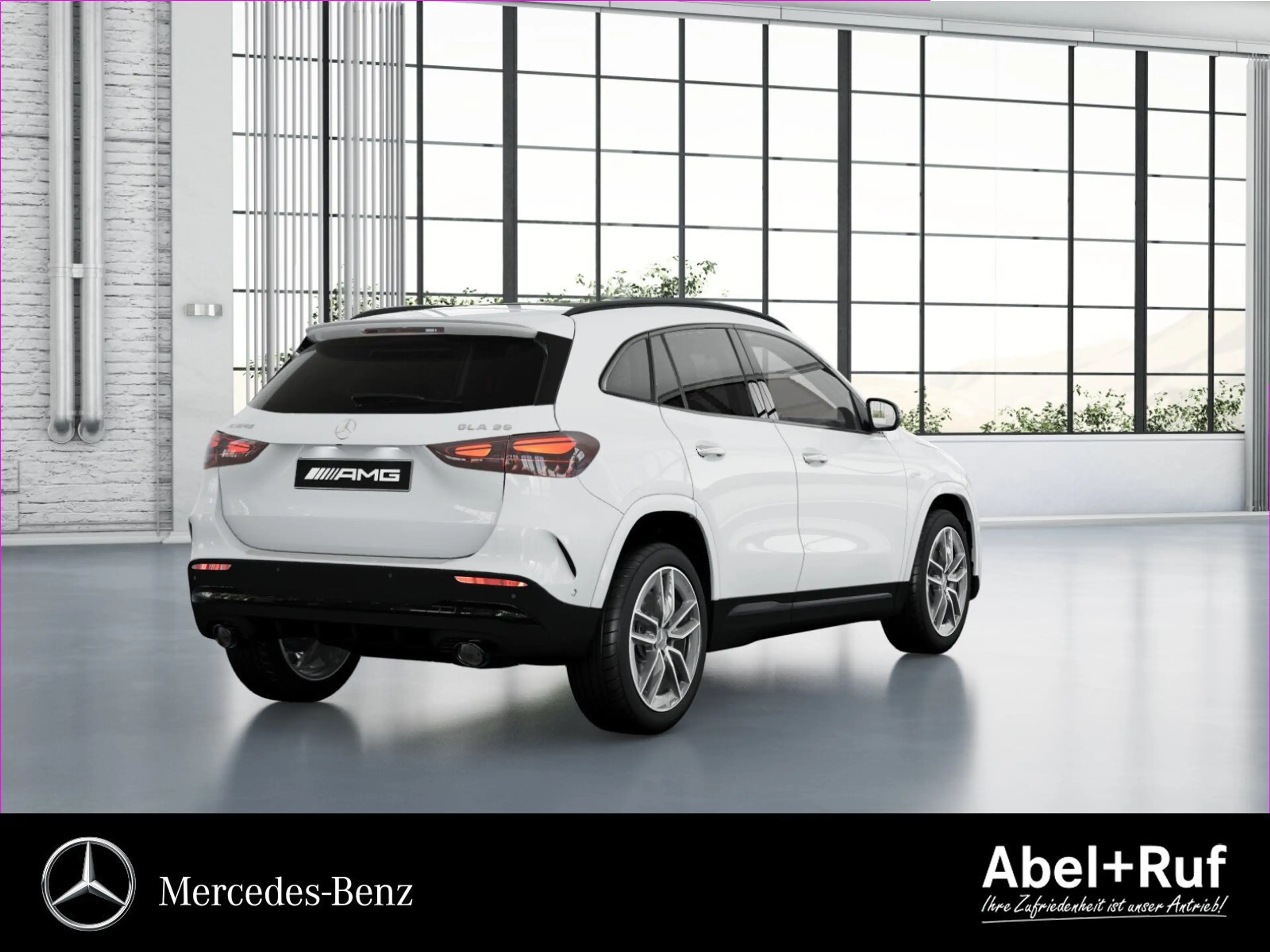 Mercedes-Benz GLA 35 AMG 4M DISTR+MULTI+Burme+Pano+LrHz+360° — photo 4