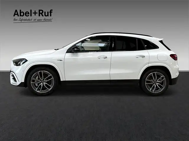 Mercedes-Benz Gla view 6