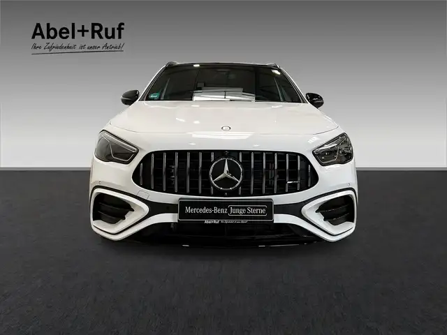 Mercedes-Benz Gla view 5