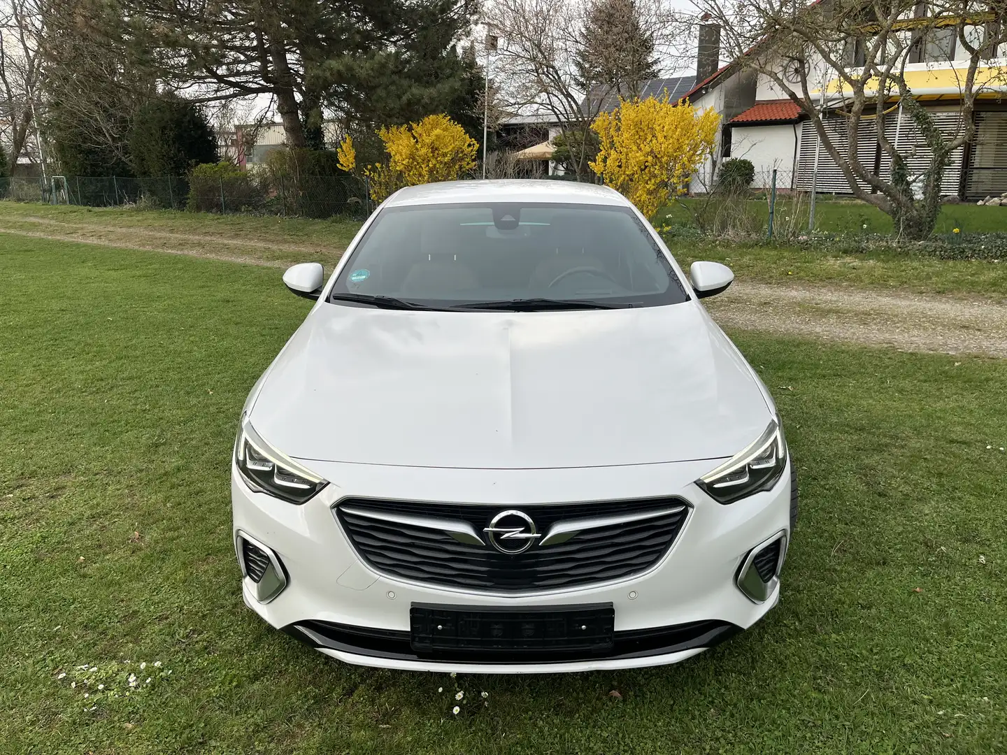 Opel Insignia Grand Sport 2.0 BiTurbo D 4x4 Automatik GSI - 2