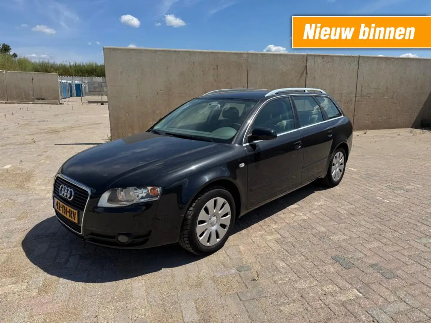 Audi A4 1.6 avant - ecc - cruise - trekhaak Zwart - 1