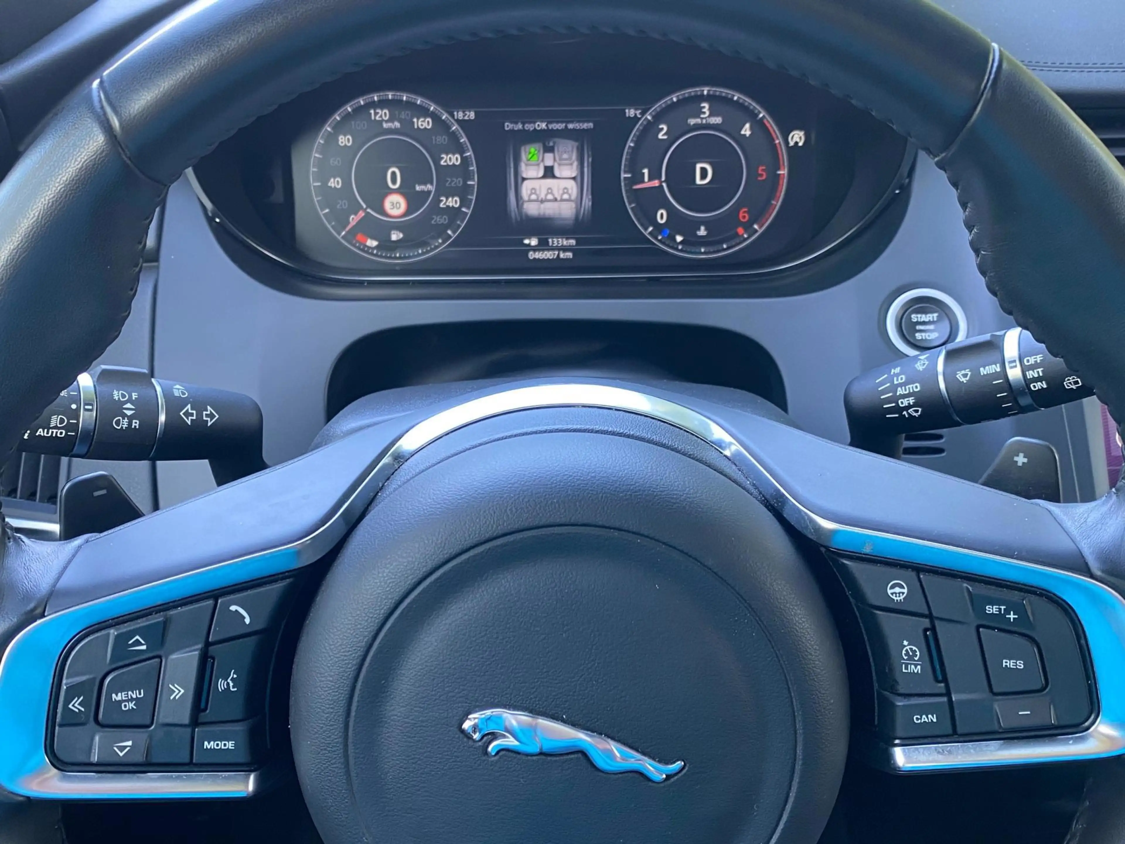Jaguar E-Pace 2.0 D180 AWD HSE 1 Eig. b.j. 12-2019 R-Dynamic,400 — photo 10