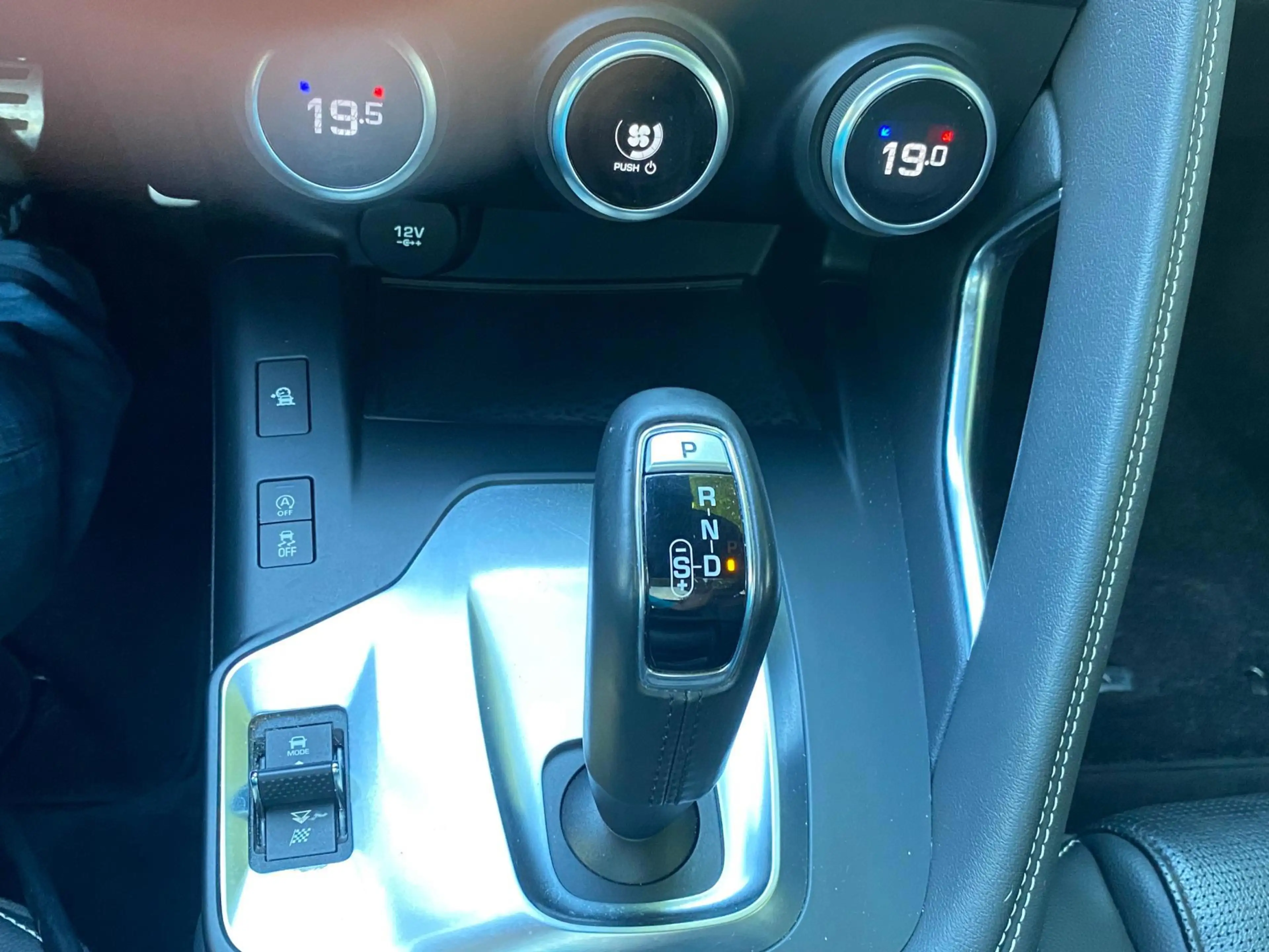 Jaguar E-Pace 2.0 D180 AWD HSE 1 Eig. b.j. 12-2019 R-Dynamic,400 — photo 13
