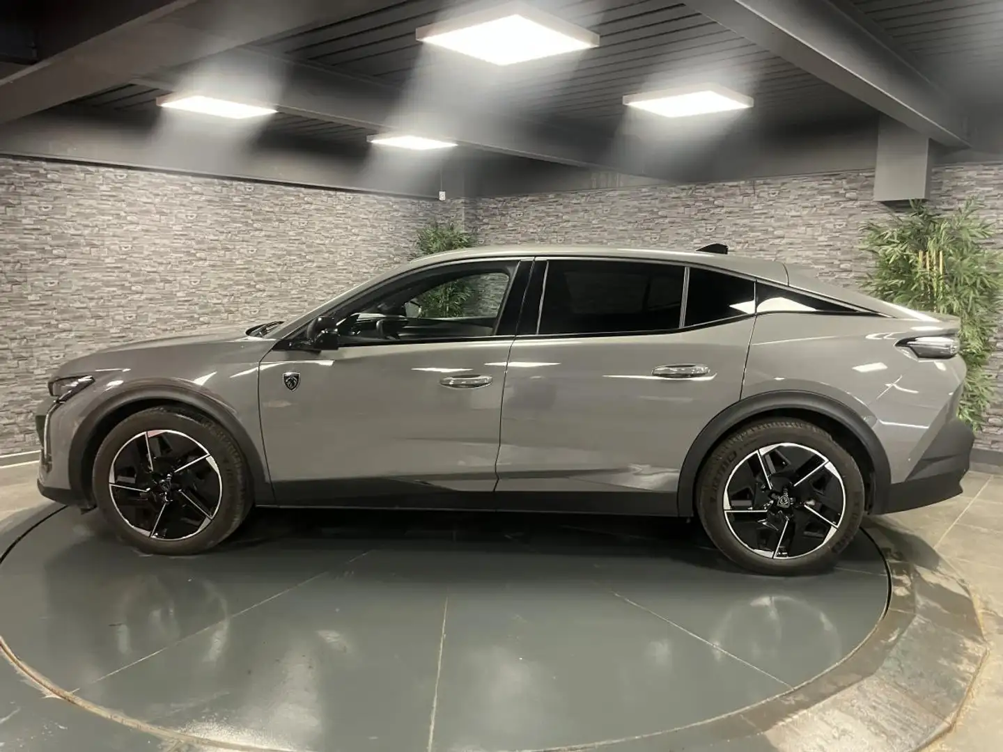 Peugeot 408 1.2i Hybrid -136 - BV e-DCS6  BERLINE GT Gris - 2