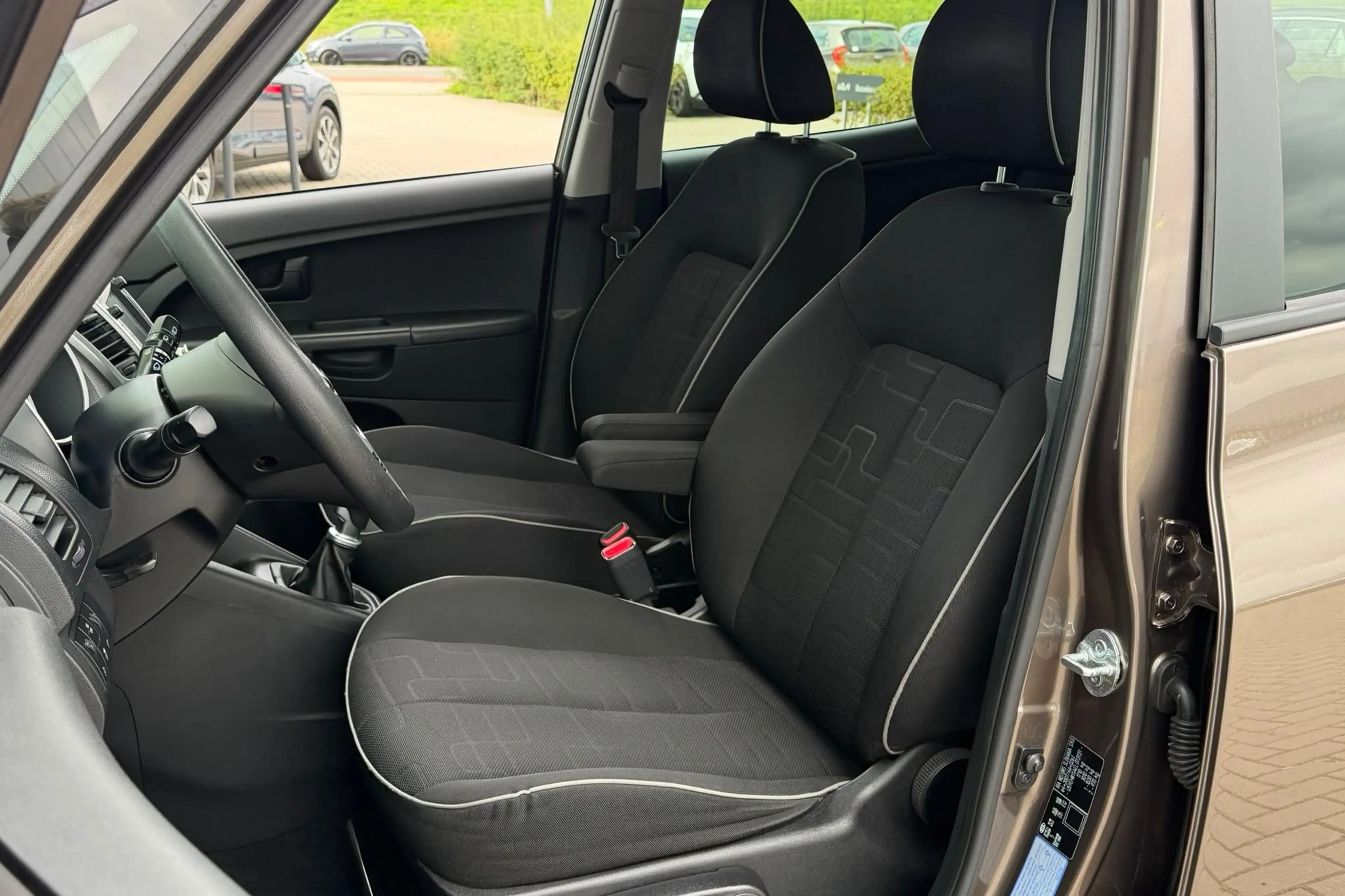 Kia Venga 1.4 20th Anniversary | Trekhaak 1.300 kg trekgewic — photo 11