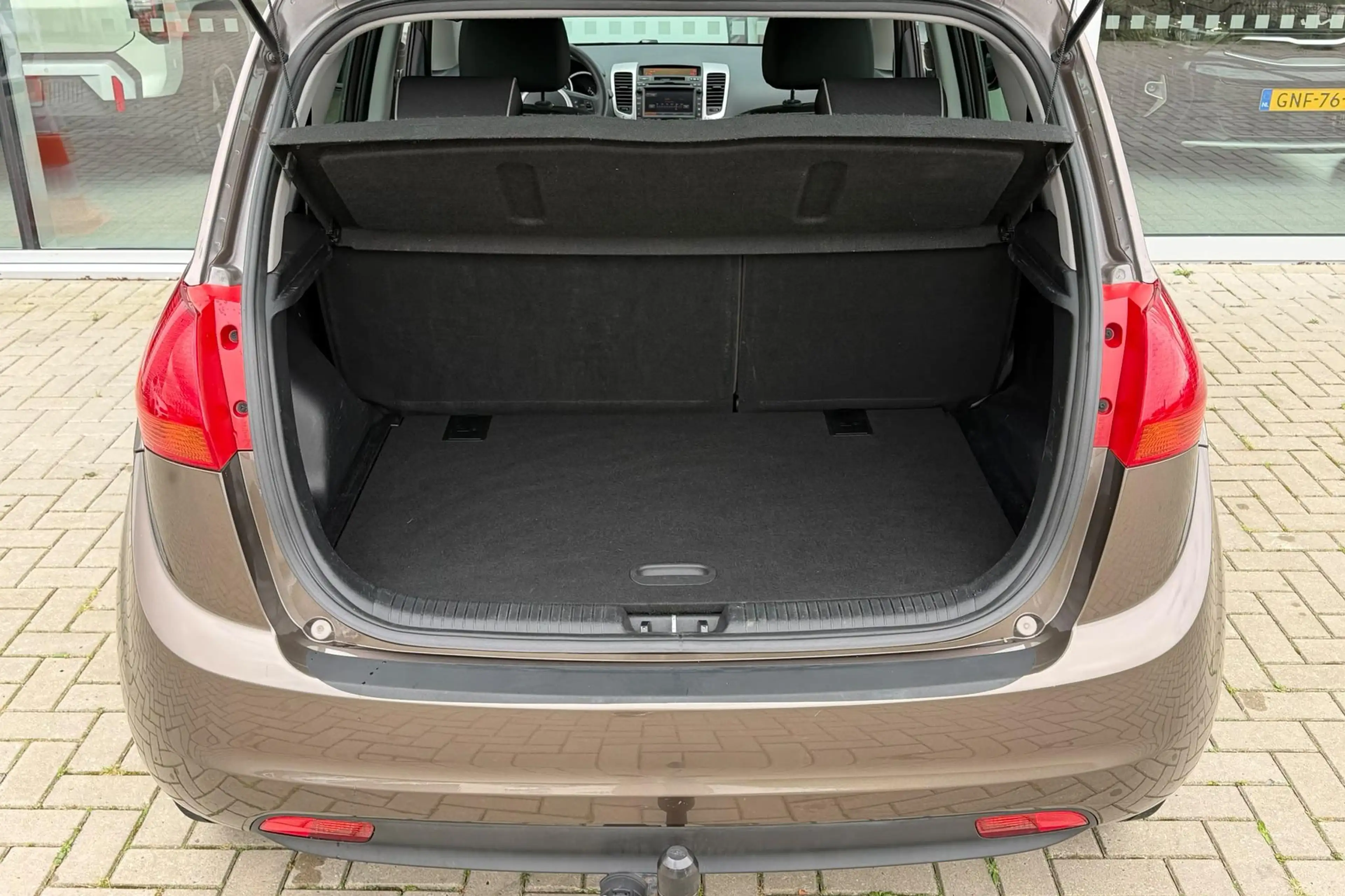 Kia Venga 1.4 20th Anniversary | Trekhaak 1.300 kg trekgewic — photo 9
