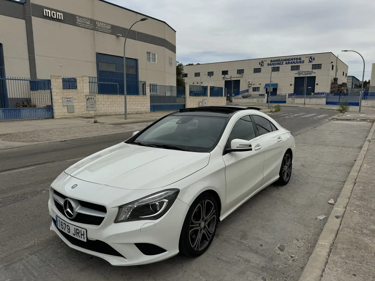 Mercedes-Benz CLA 220 220d Urban 7G-DCT 177 - 1