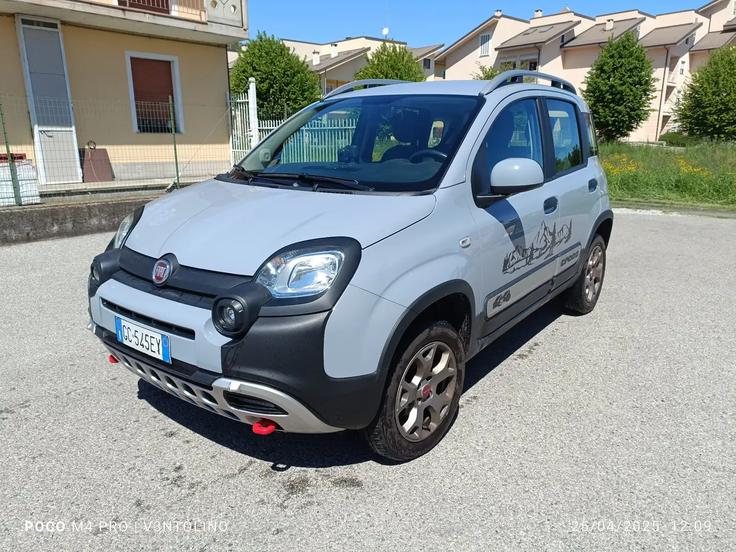 Fiat New Panda Fiat Panda 4x4 0.9 t.air Cross 4x4 s&s 85cv - 2020 Gri - 1