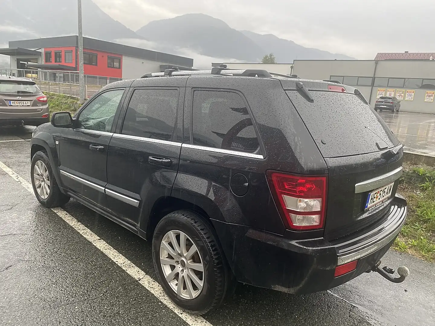 Jeep Grand Cherokee 3.0 CRD Overland Schwarz - 2