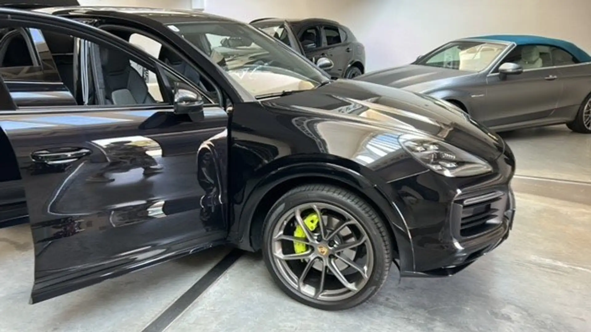 Porsche Cayenne Cayenne Coupe E-Hybrid PHEV 17,9 kWh Aut. Schwarz - 1