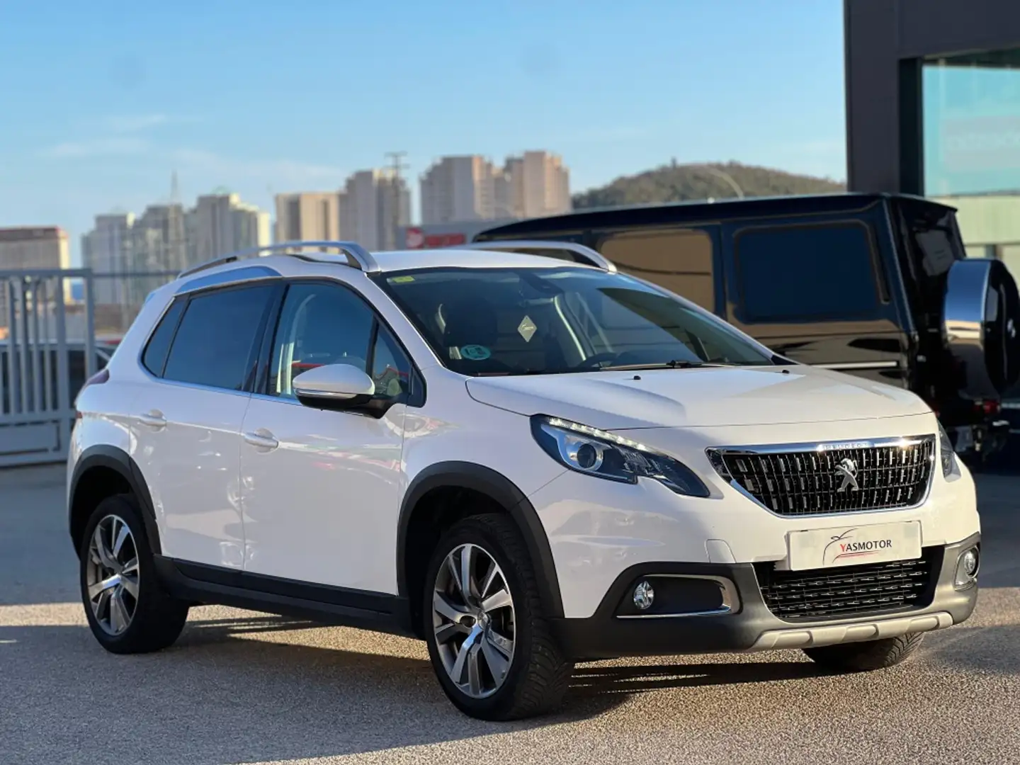 Peugeot 2008 1.2 PureTech S&S Allure EAT6 110 Blanc - 1