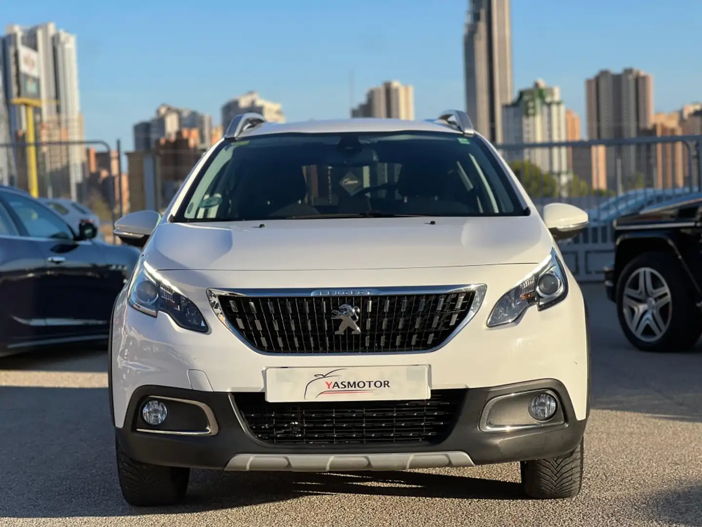 Peugeot 2008 1.2 PureTech S&S Allure EAT6 110 Blanc - 2