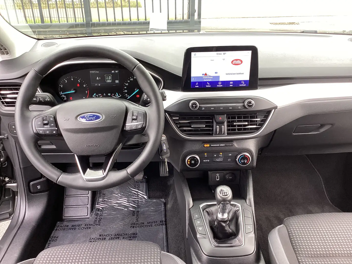 Ford Focus 1.0i/1steEig/51000km/Carplay/Cam&Pdc/Cruise/Alu Grijs - 2