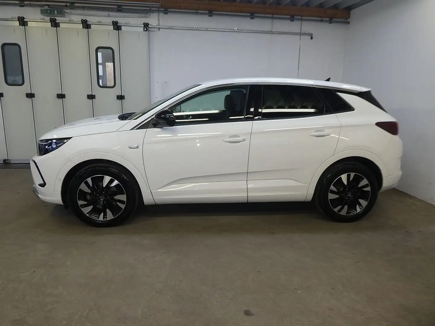 Opel Grandland X 1.5 D Elegance Aut. AHK, LED, Kamera, Weiß - 2