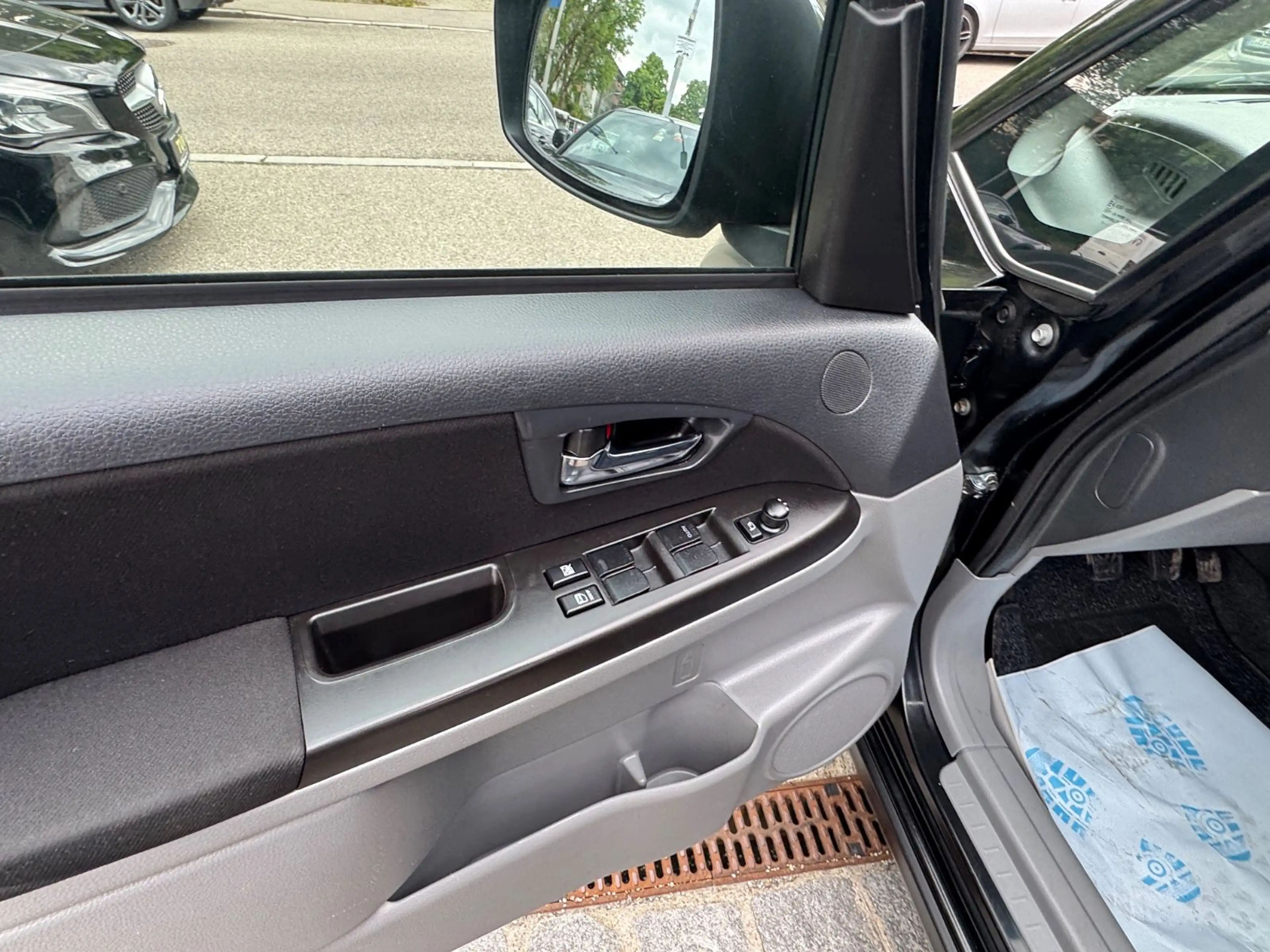 Suzuki SX4 2.0 DDiS TD Club 4X4 Tüv neu 1 hand Euro 5 — photo 10