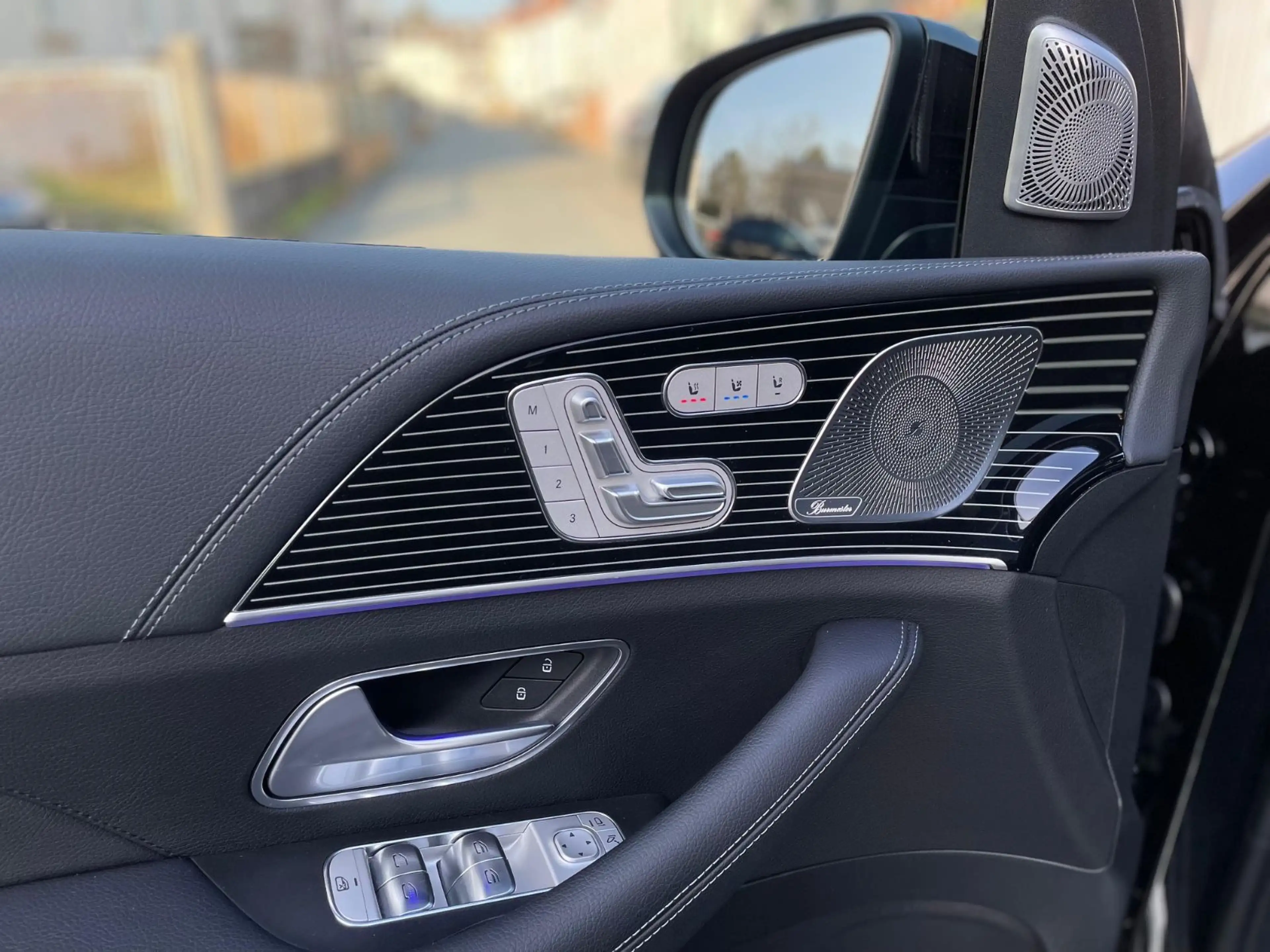 Mercedes-Benz GLS 450 d 4M AMG Full Options|Rear Entertaiment| — photo 5