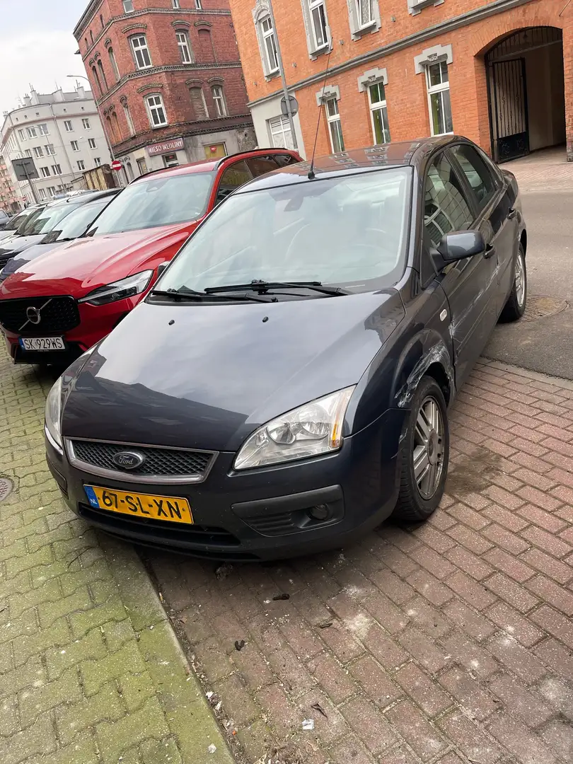 Ford Focus 1.6 Ti-VCT Ghia Limited Edition Grijs - 1