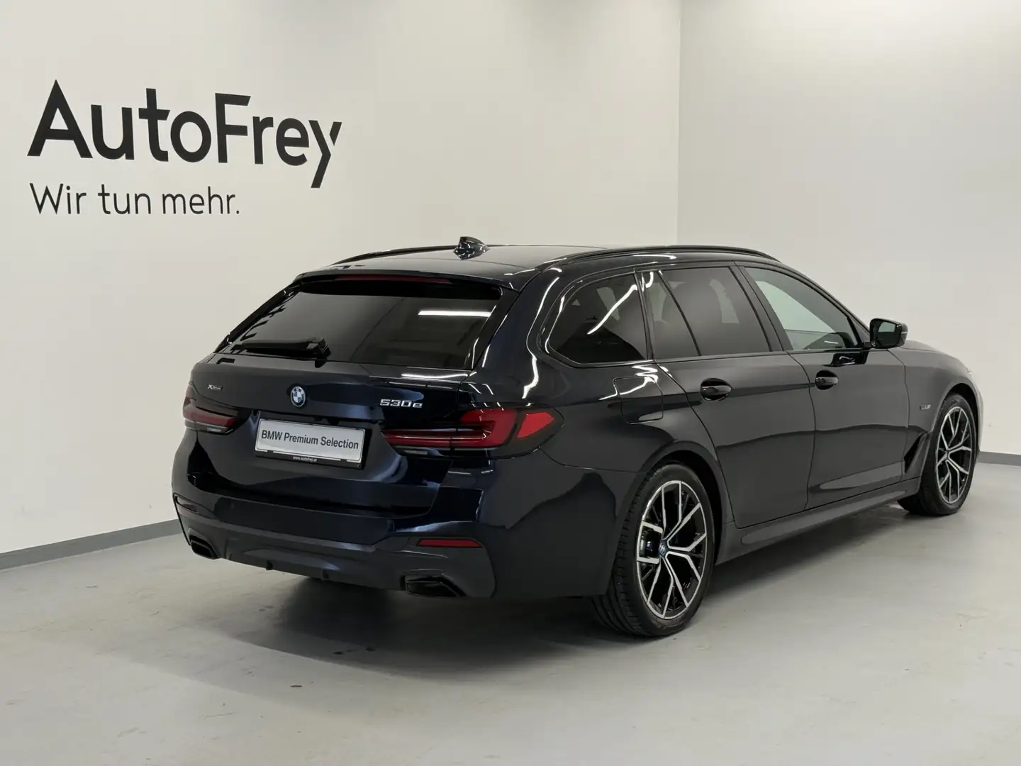 BMW 530 530e xDrive Zwart - 2