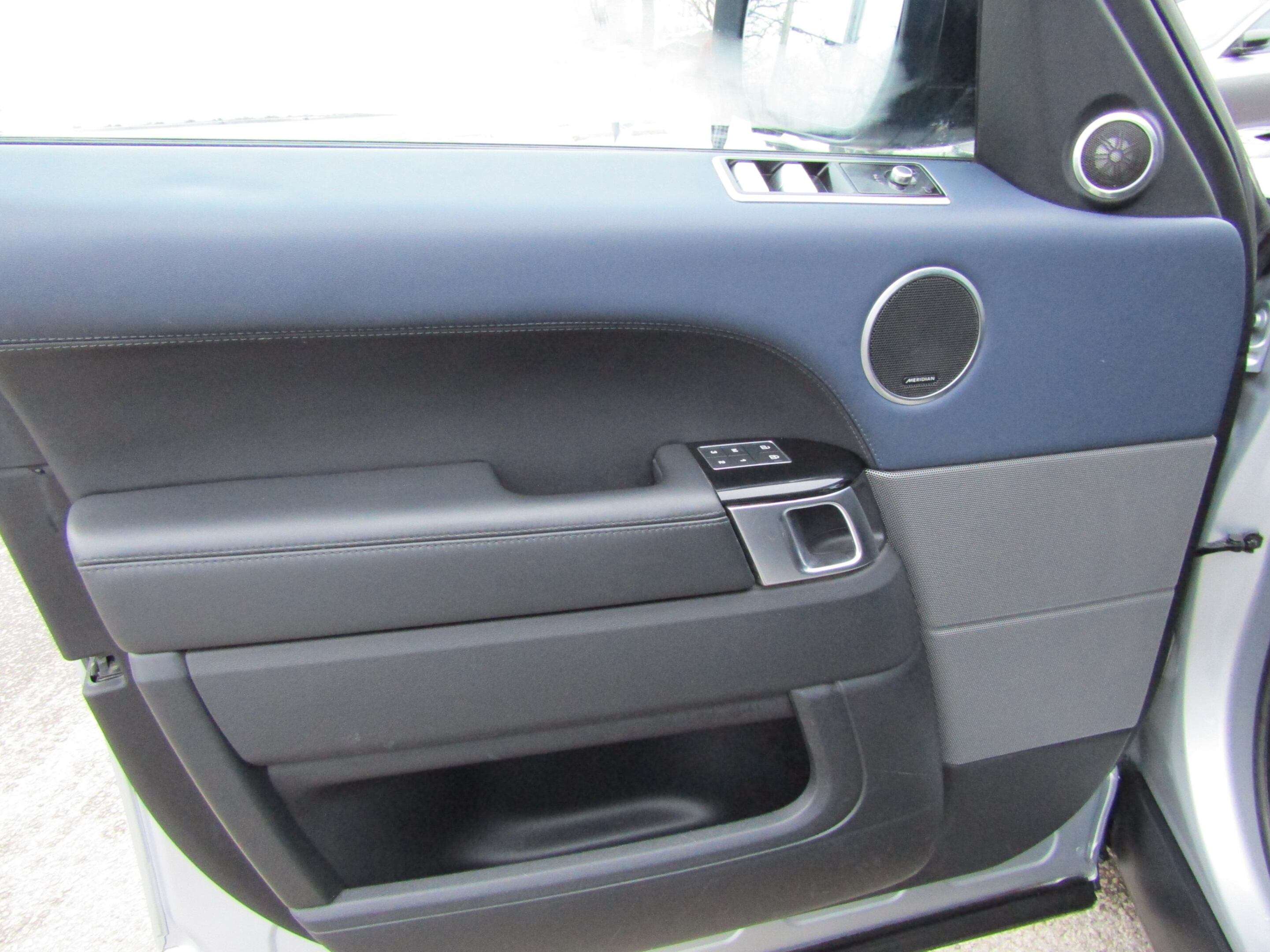 2021 Land Rover Range Rover Sport MHEV HST P400/ HEADS UP DISPLAY/ 22'' RIMS/ NO ACC thumb 17