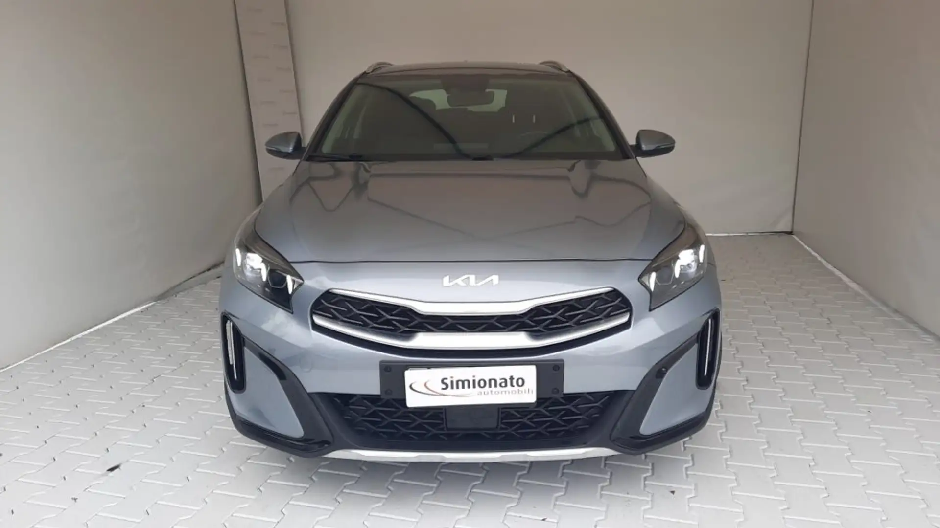 Kia XCeed 1.6 CRDi 136 CV MHEV DCT Business Grigio - 2