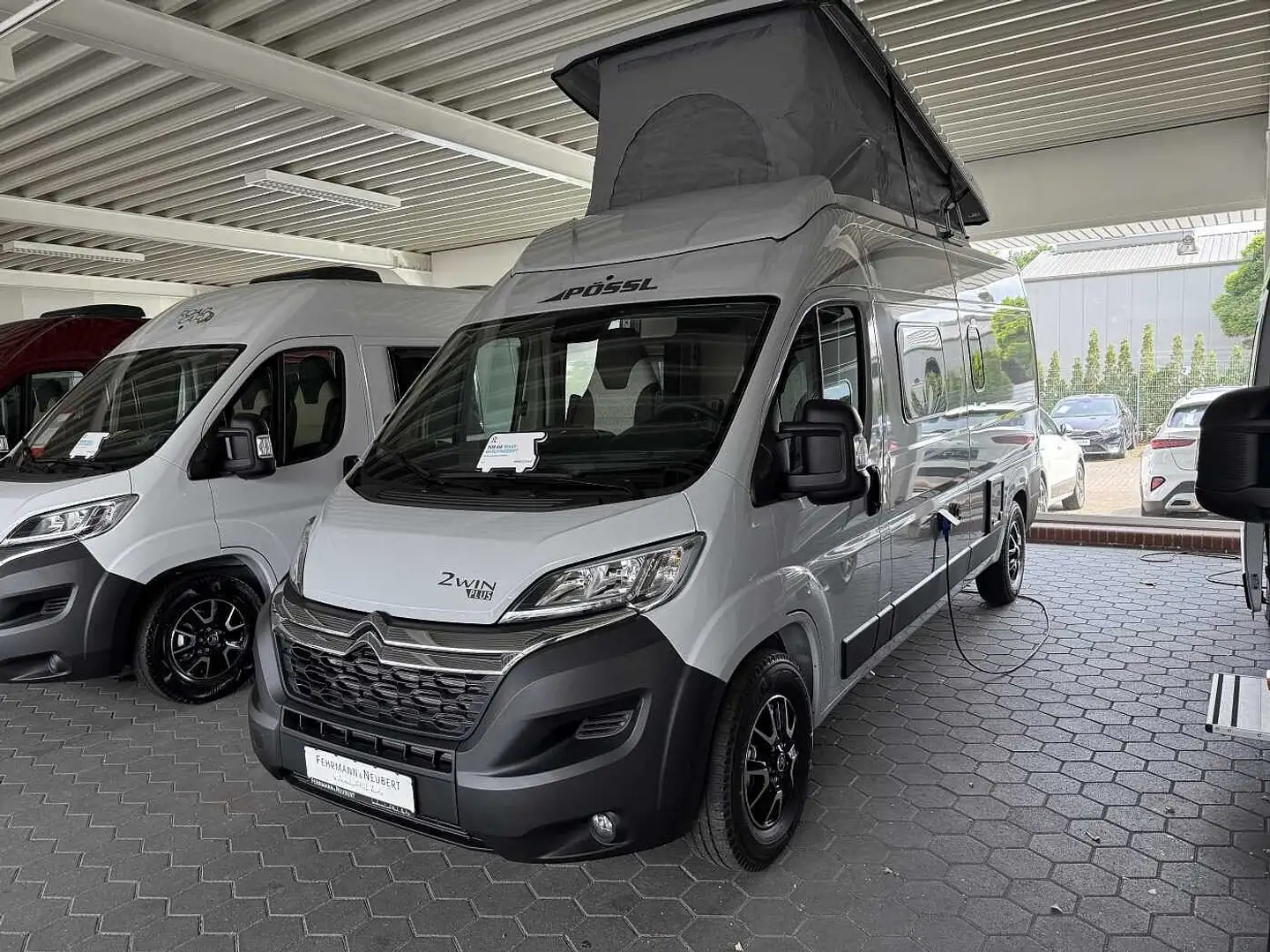 Pössl 2 WIN Plus Aufstelldach*sofort* Grau - 1