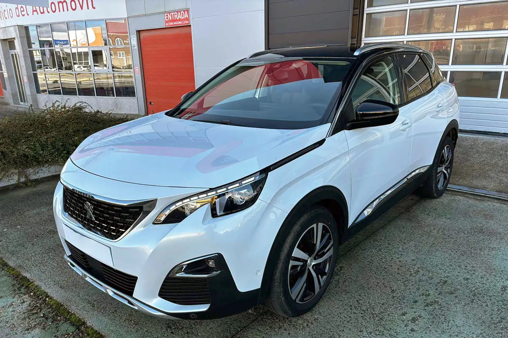 Peugeot 3008 1.2 PureTech S&S Allure 130 - 1