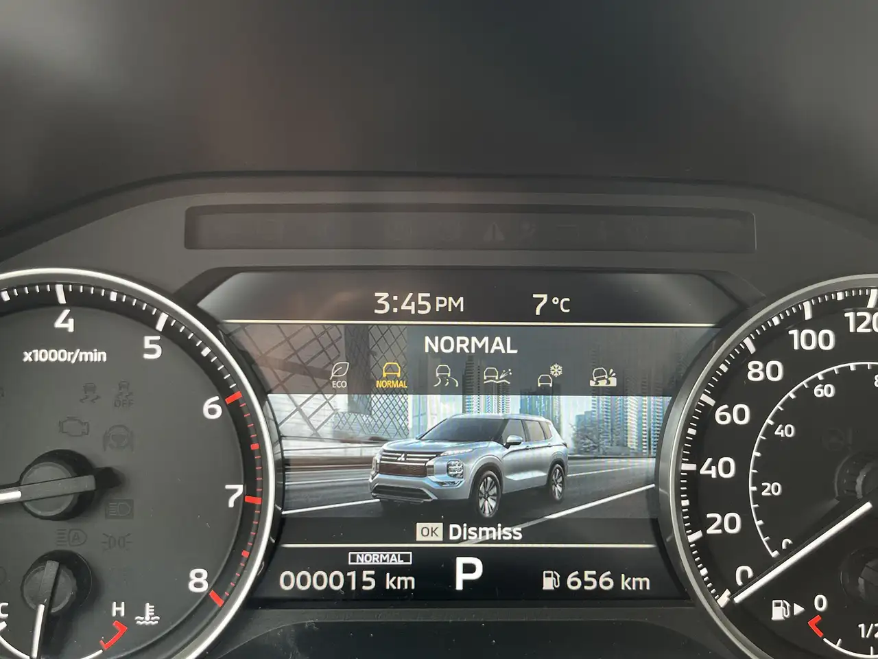 Mitsubishi Outlander photo Mitsubishi Outlander