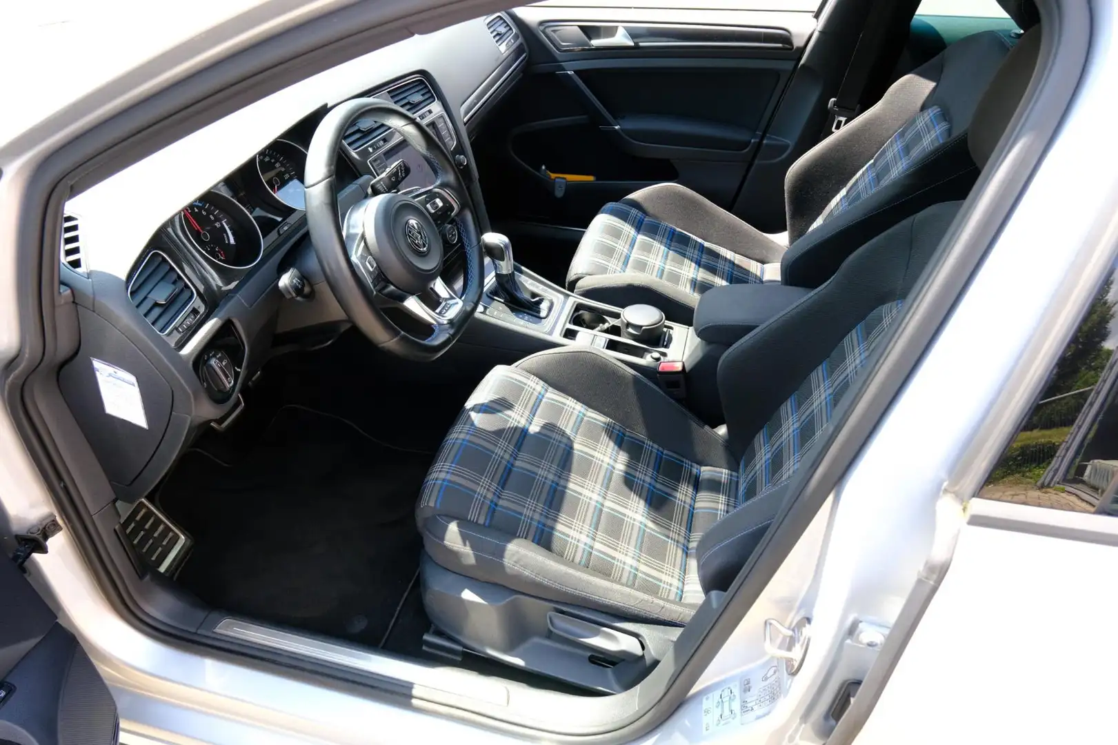 Volkswagen Golf GTE 1.4 TSI Aut. Pano|Navi|Sportstoelen|Apple CarPlay| Szürke - 2