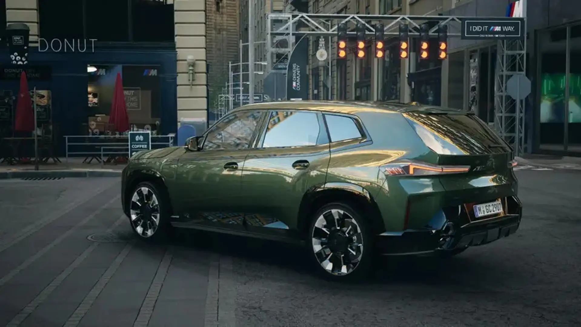 BMW XM PHEV 50e High Executive Automaat / Trekhaak / Adap Groen - 2