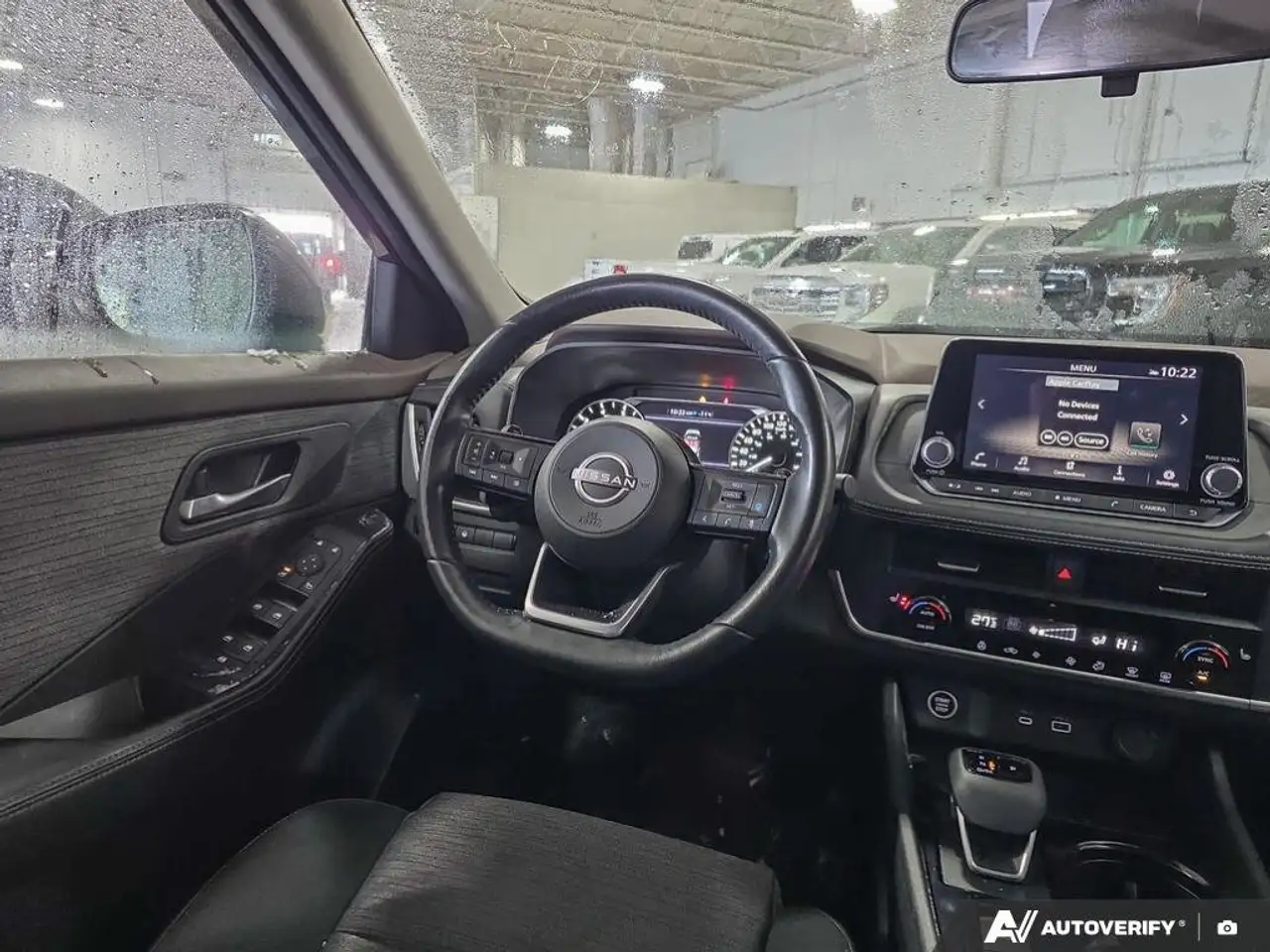 Nissan Rogue снимка Nissan Rogue