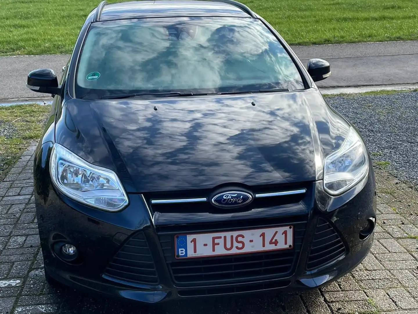 Ford Focus Focus Turnier 1.0 EcoBoost Start-Stopp-System SYNC Edition Noir - 2