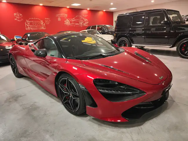 McLaren 720S Coupe