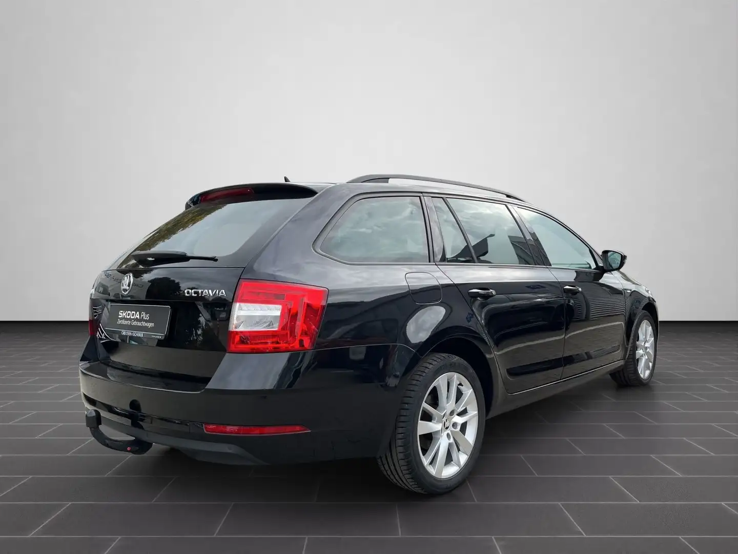Skoda Octavia Combi 2.0 TDI NAVI SHZ LED KLIMA AHK Noir - 2