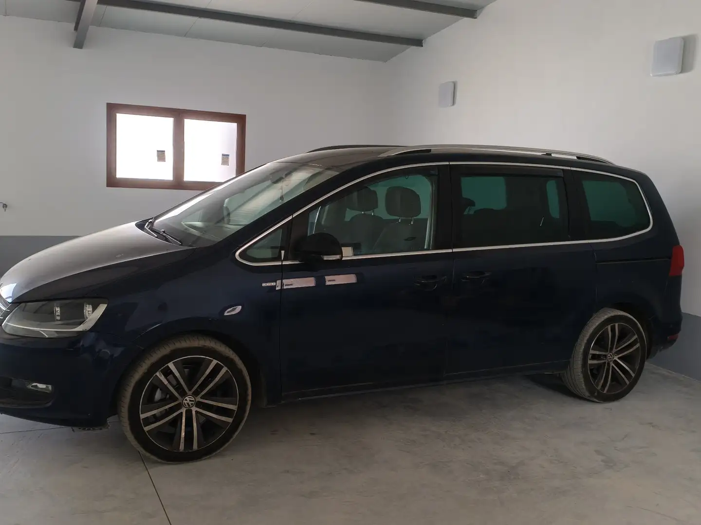 Volkswagen Sharan 2.0TDI Travel BMT DSG 140 - 1