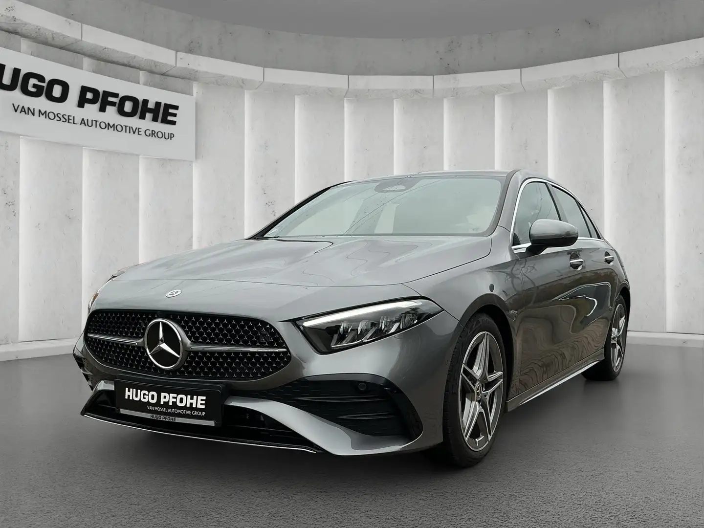 Mercedes-Benz A 200 AMG Line (EURO 6d) Grau - 1