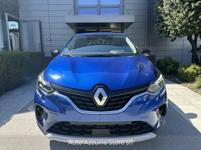 Renault Captur view 2