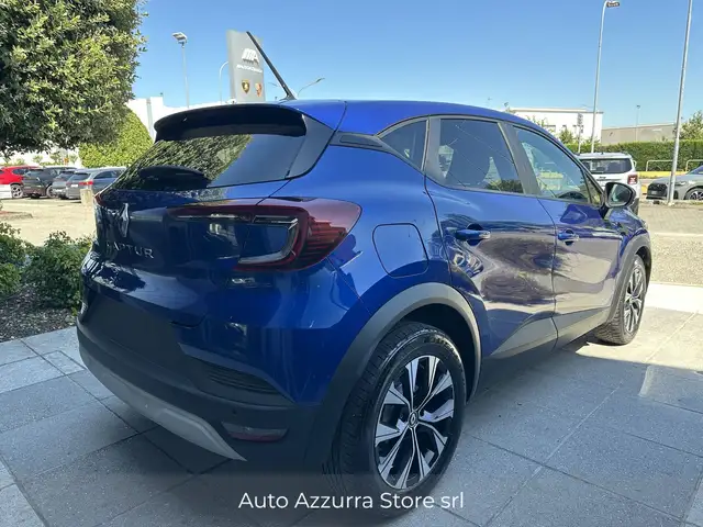 Renault Captur view 4