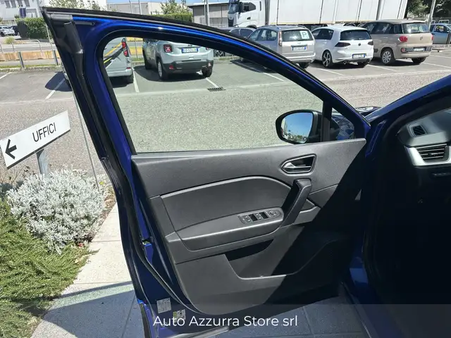 Renault Captur view 11