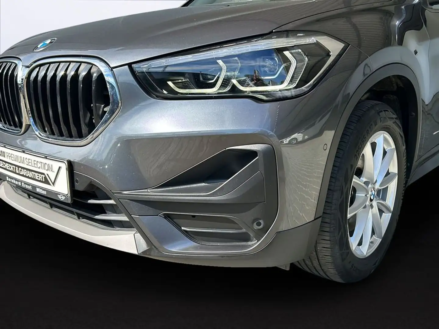 BMW X1 sDrive18d Advantage Aut. Navi LED PDC Grey - 2