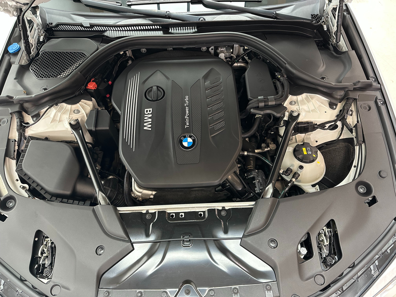 BMW 530 xDrive - M-Sport - HeadUp - 360 - 8Fach - &Mehr — photo 3