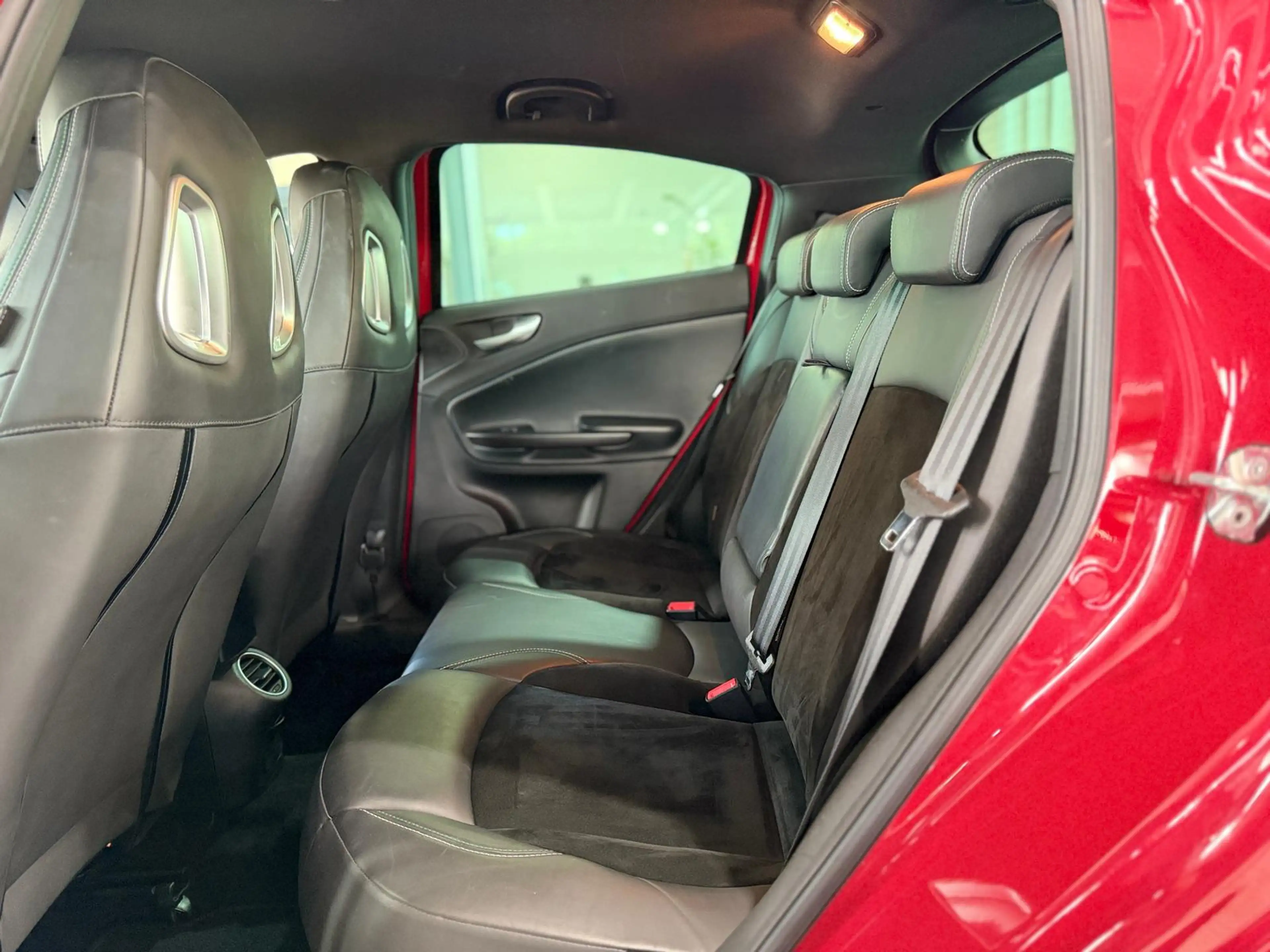 Alfa Romeo Giulietta Quadrifoglio Verde 1.8 Turbo Automatik — photo 23