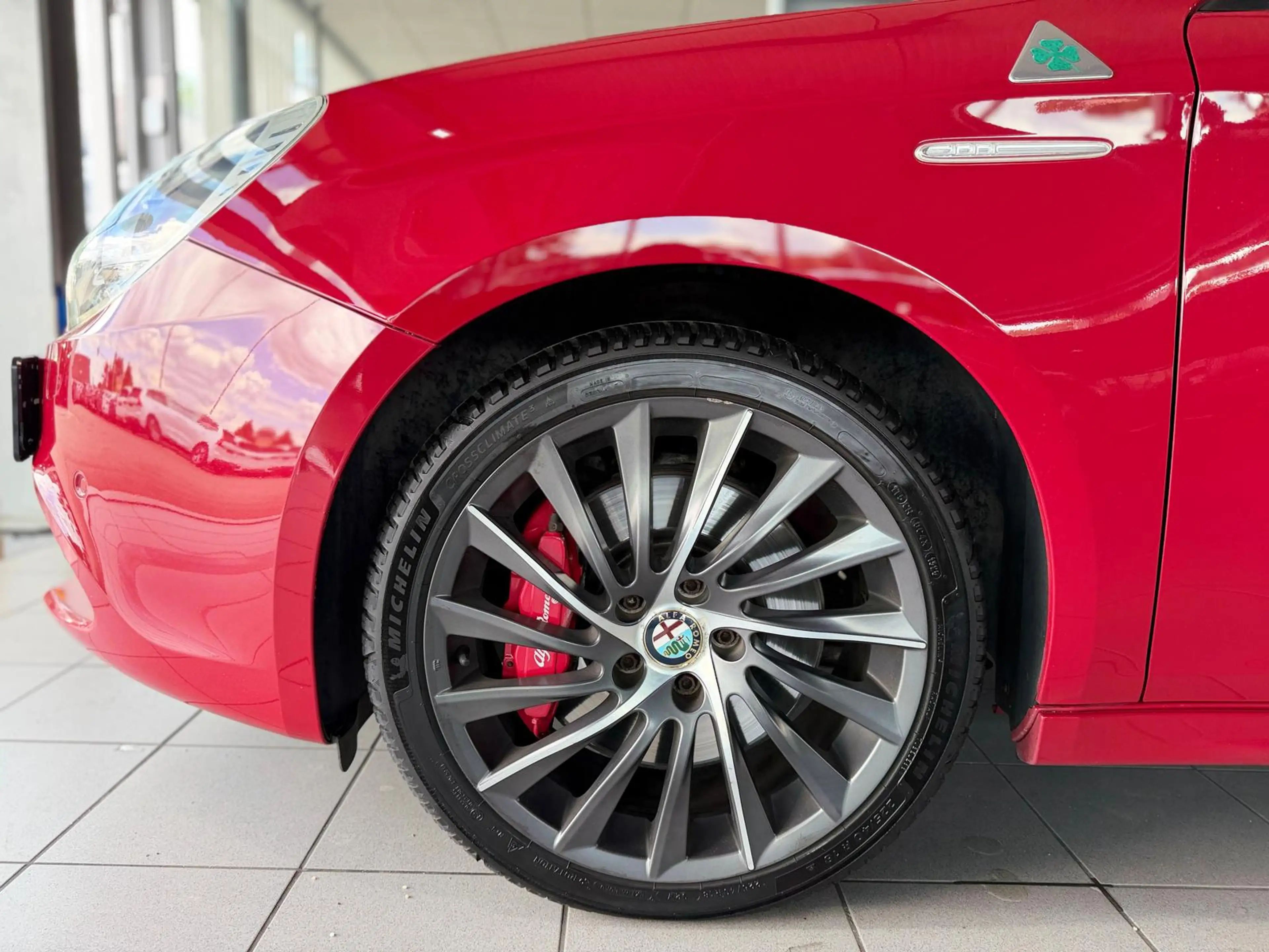 Alfa Romeo Giulietta Quadrifoglio Verde 1.8 Turbo Automatik — photo 11