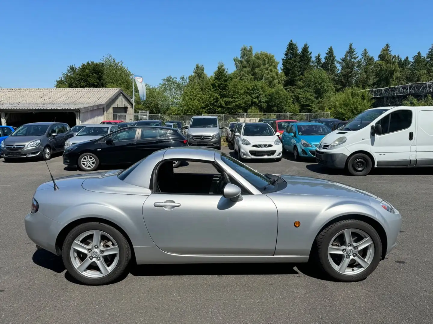 Mazda MX-5 1.8 Energy Roadster Coupe Silber - 2