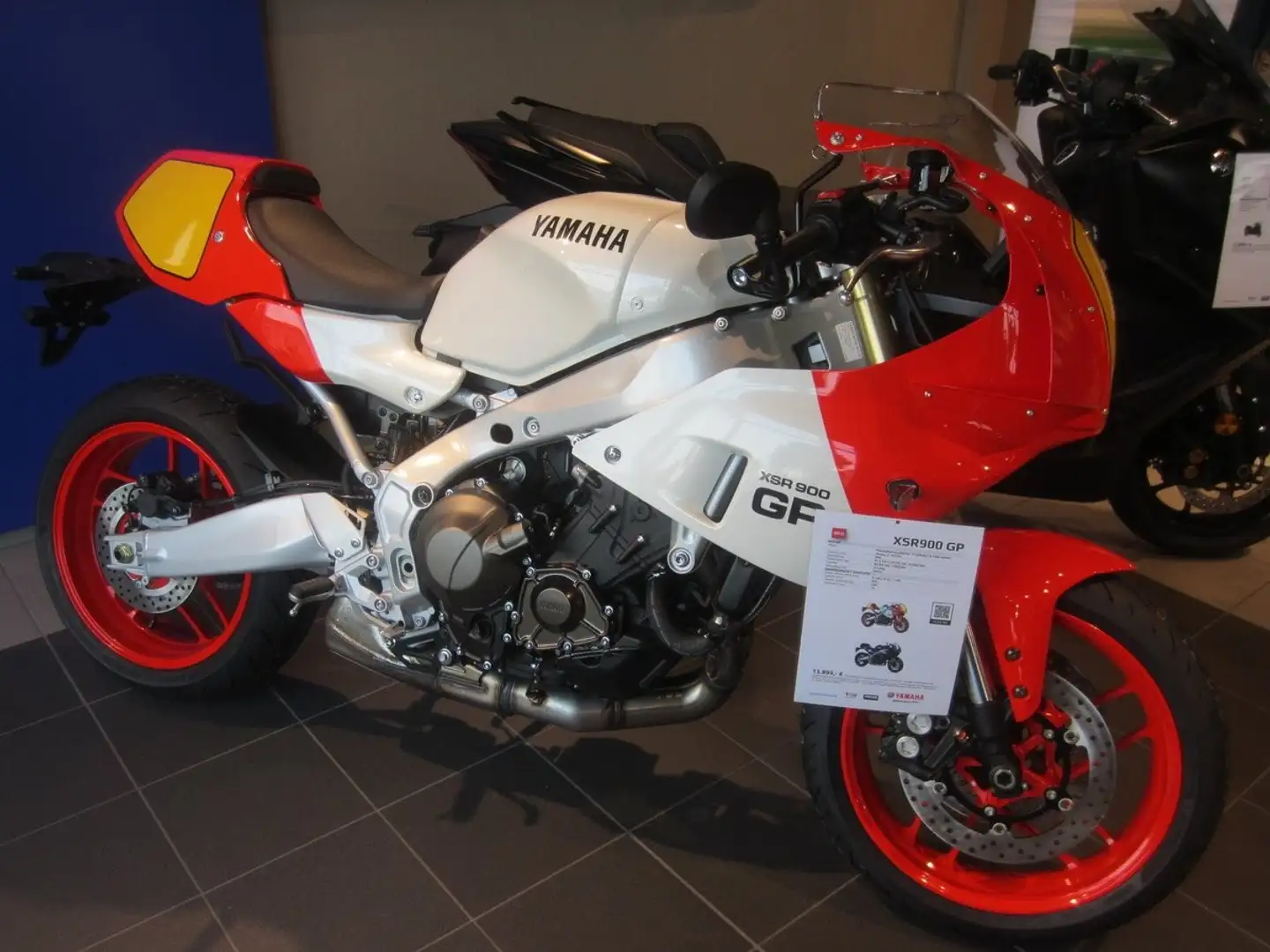 Yamaha XSR 900 Modell 2024 Weiß - 2